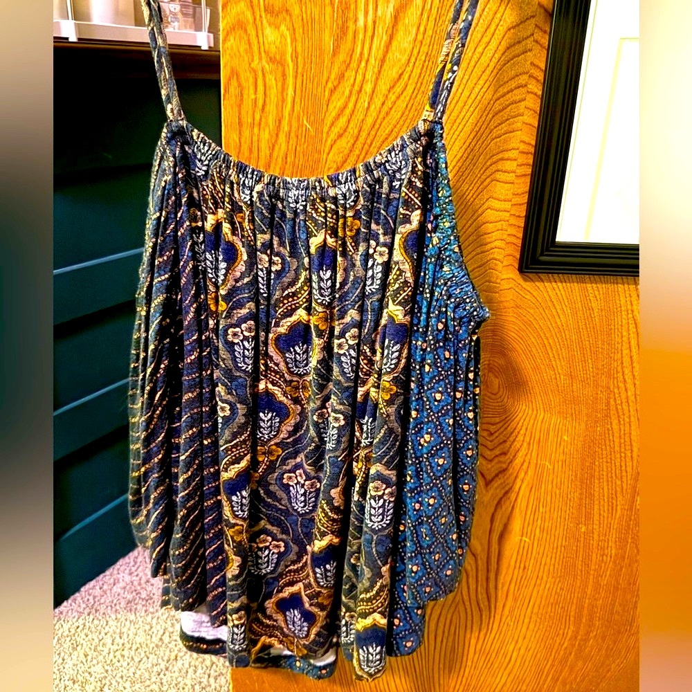 Deletta Blue patterned off the shoulder flowy top with straps